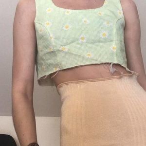 raw hem floral crop top